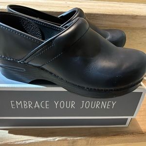 Dansko Cabrio Clogs Narrow